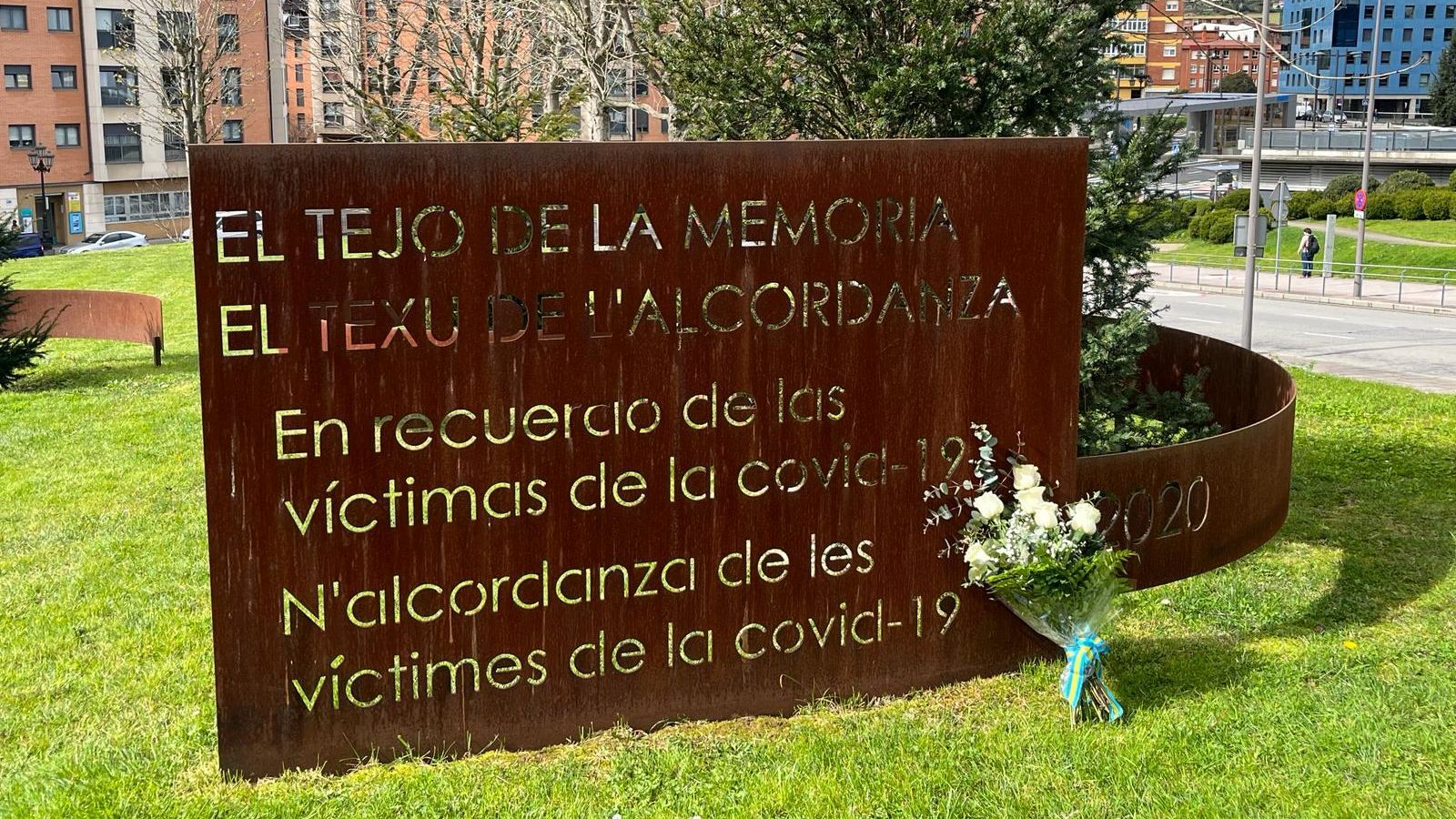 Memorial a las víctimas del coronavirus en Asturias