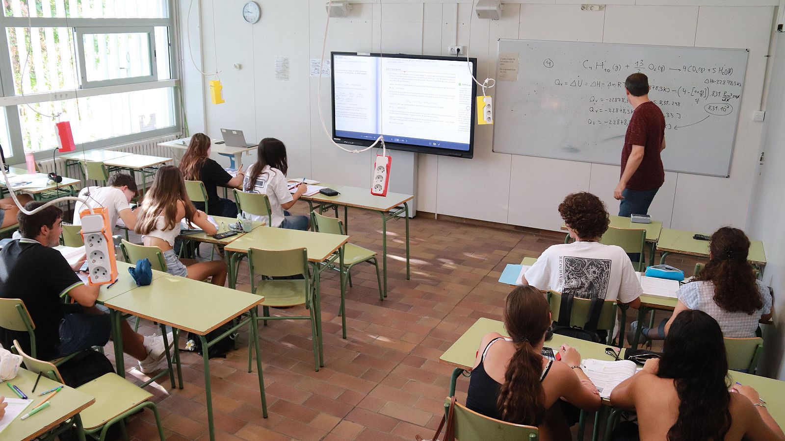 Una classe de 2n de Batxillerat a l’Institut Joan Ramón Benaprès de Sitges