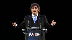 Milei llama a Sánchez "impresentable" en Madrid y le acusa de hacer imposible "el crecimiento en Europa"