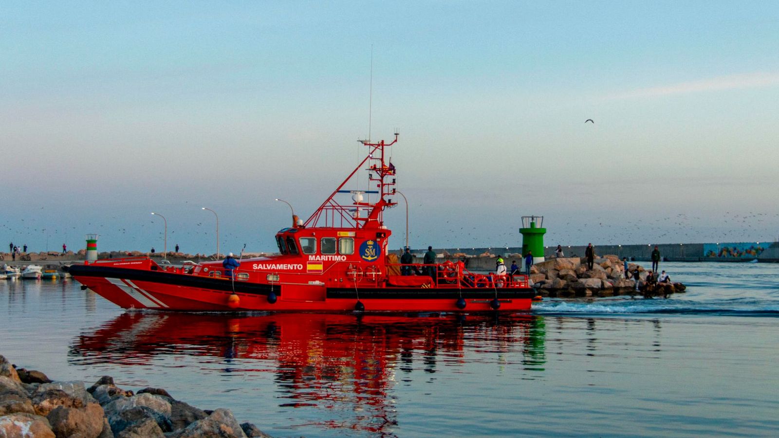 Rescatan los cadáveres de tres personas migrantes cerca de la playa granadina de Gualchos