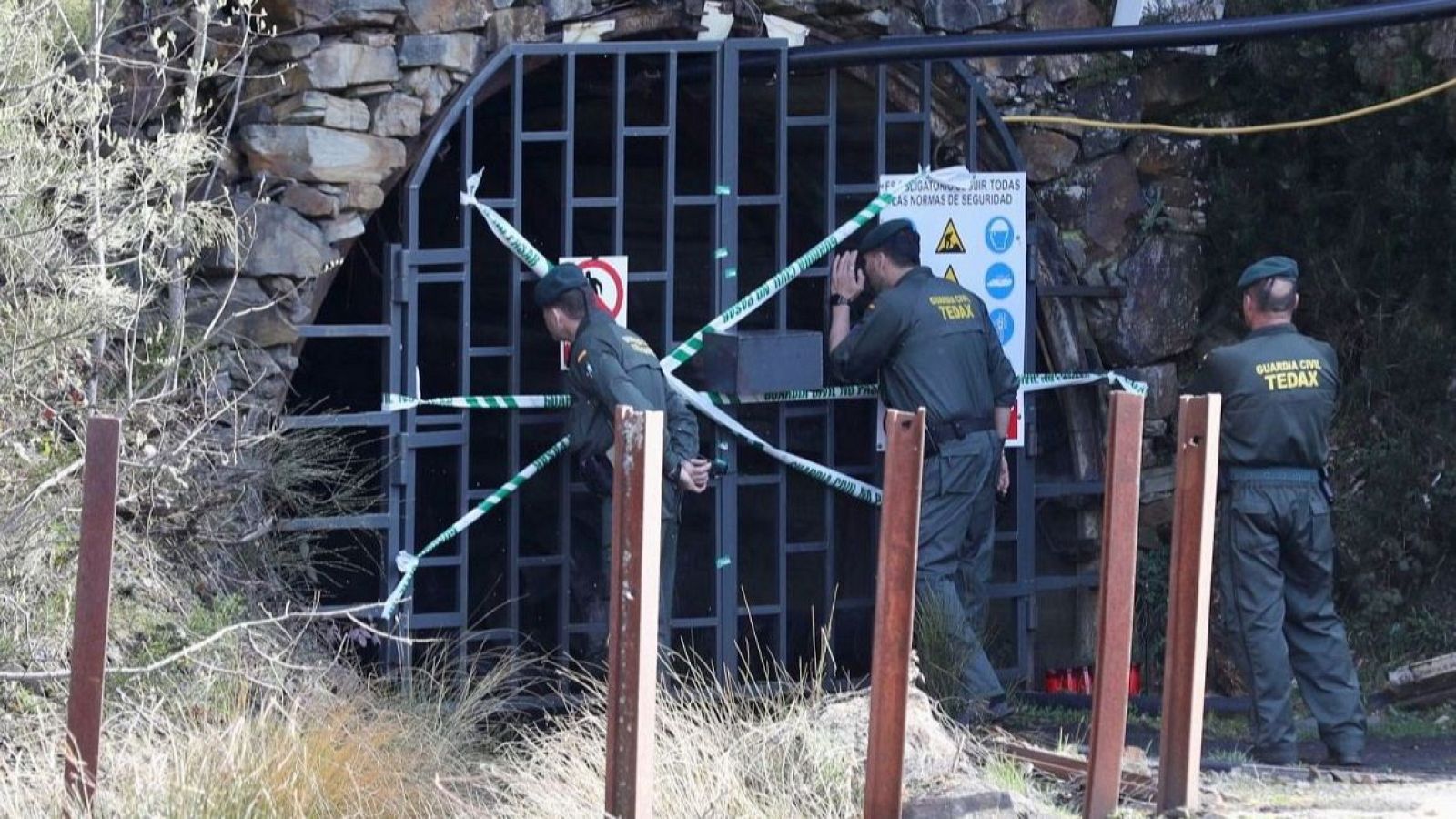 Exterior de la mina de Cerredo (Asturias) tras el accidente ocurrido el 31 marzo de 2025.