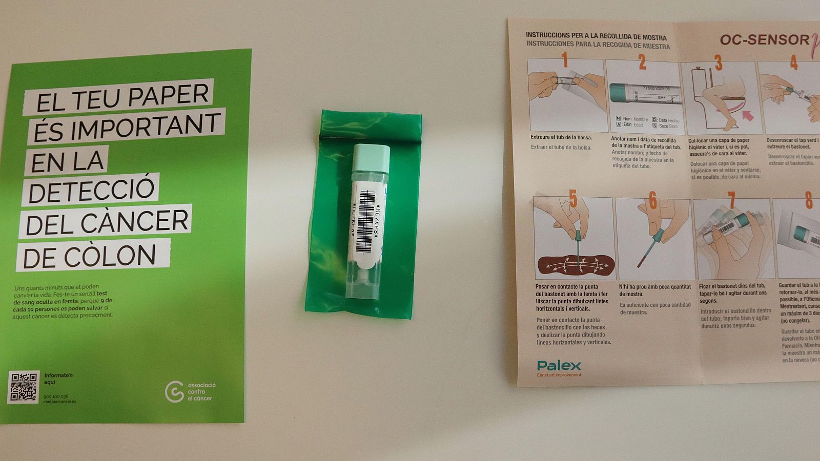 Fulletons informatius i kit per recollir la mostra del test de sang oculta en femta del cribratge