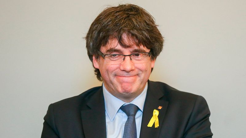Puigdemont asegura que nadie le ha pedido que deje su escaño para facilitar la investidura de otro candidato