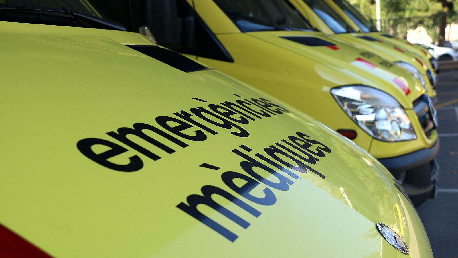 Vehicles del Sistema d'Emergències Mèdiques (SEM) estacionats