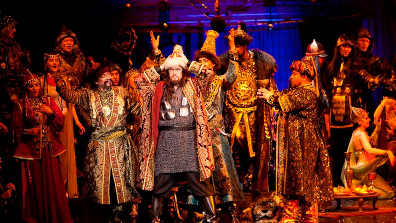 Aleksandr Borodin es el autor de la ópera en cuatro actos y prólogo El príncipe Ígor