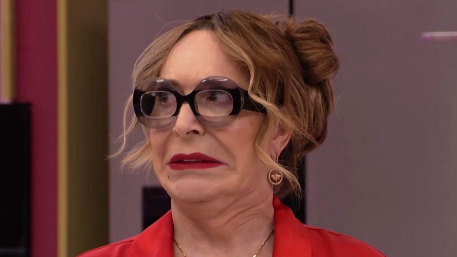 Benita echa una maldición a sus compañeros: ”La echo para que les venga lo negativo”