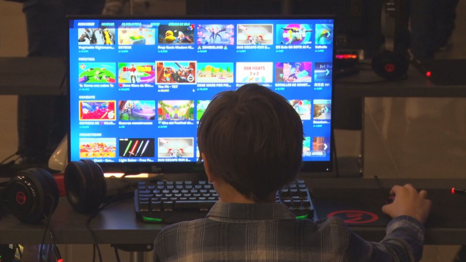 Detecten un increment preocupant de casos en què adults es fan passar per menors per establir contacte amb infants a través de plataformes de viodejocs