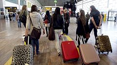 Aumenta un 3,2% el número de españoles que reside en el extranjero hasta los 2,4 millones