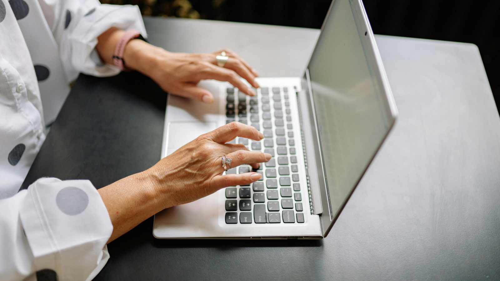 De las esperas a la inmediatez: cómo la tecnología ha transformado tu rutina