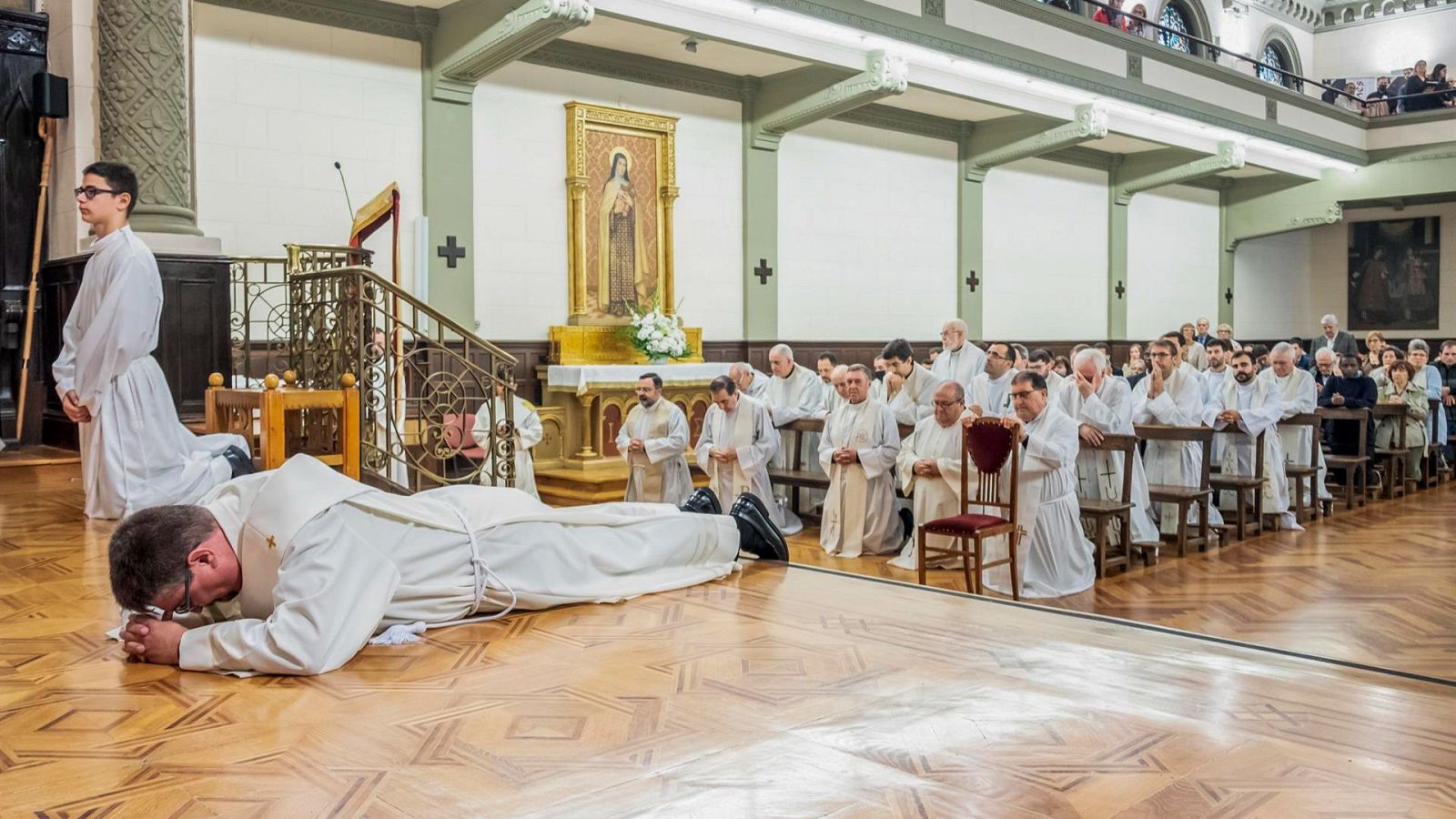 Ceremonia de ordenación de un sacerdote en el Seminario de Logroño (01/10/2022)