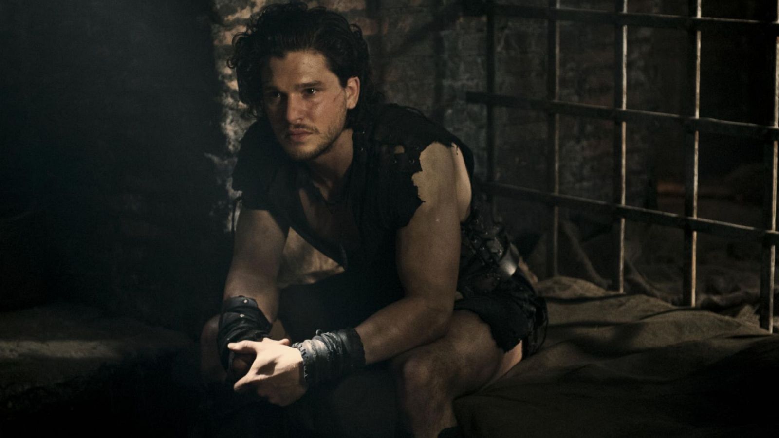 Kit Harington da vida a Milo en 'Pompeya'.