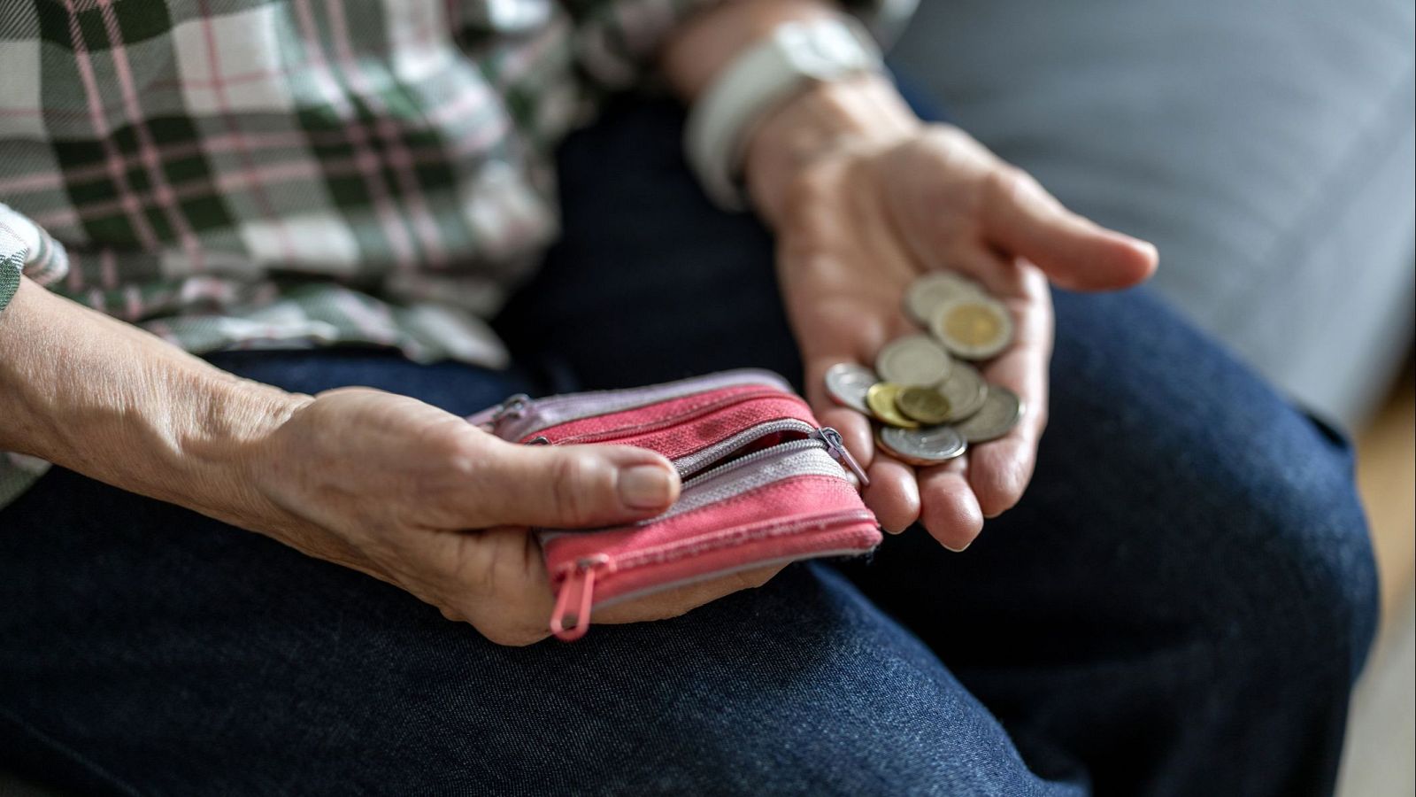 Supremo exculpa a un pensionista que se endeudó para ayudar a su hija y su yerno