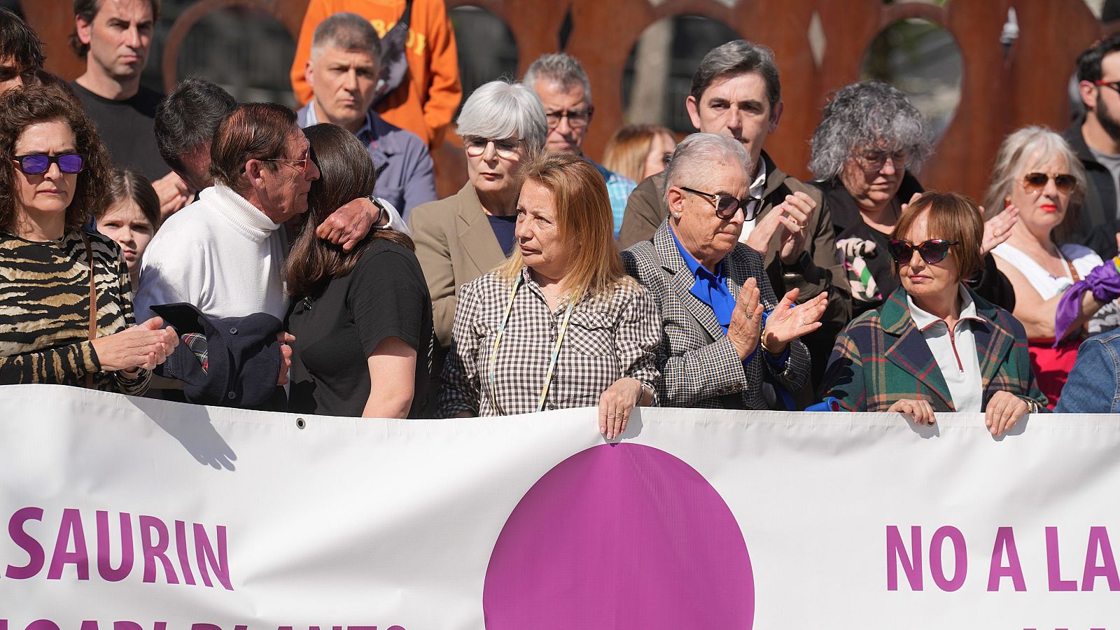 Libertad con cargos para el detenido como presunto autor del asesinato de su pareja en Basauri