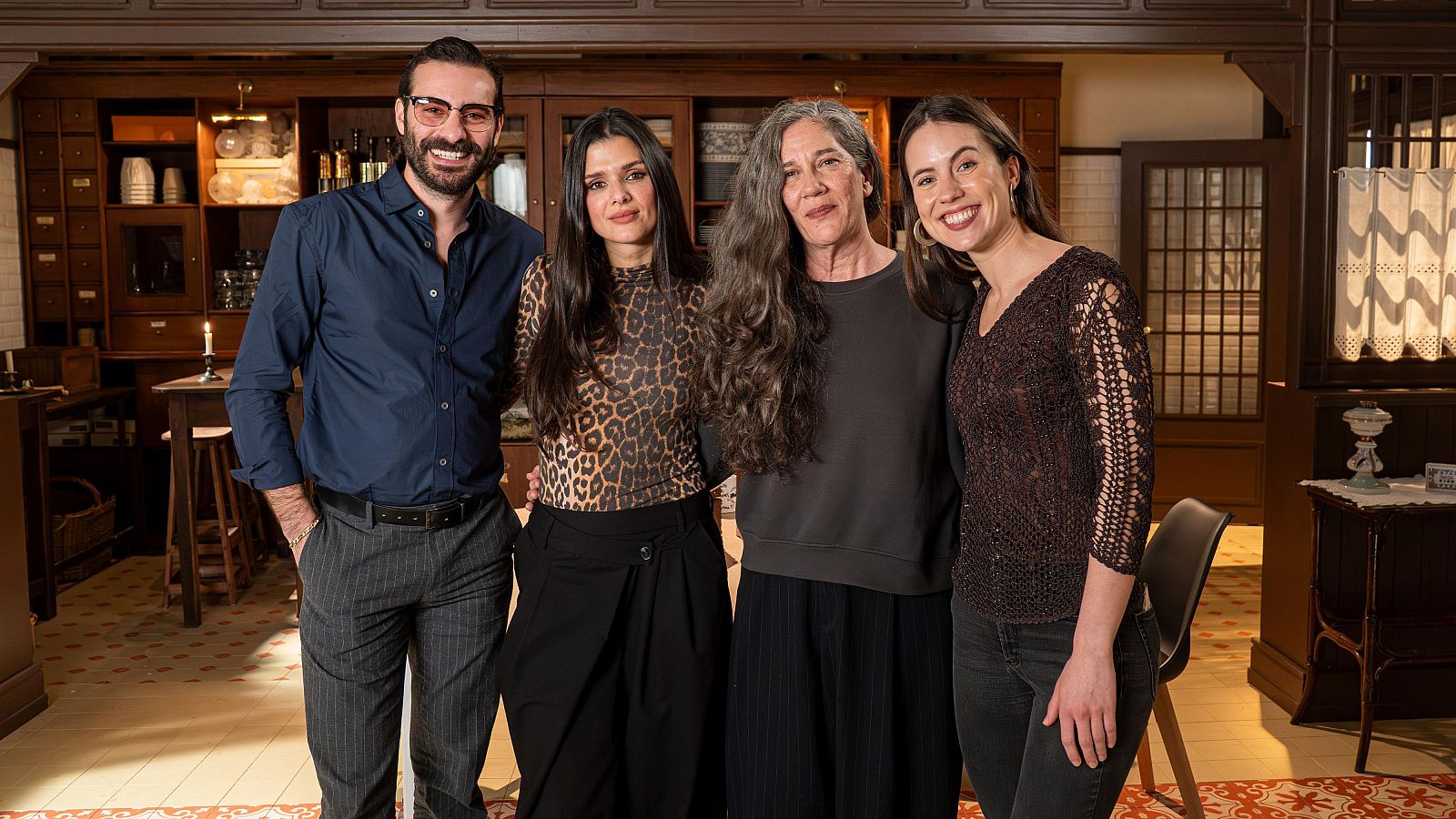 Marga Martínez se une a 'Cosas de palacio' con Ibrahim Al Shami, Sabela Arán y Miren Arrieta