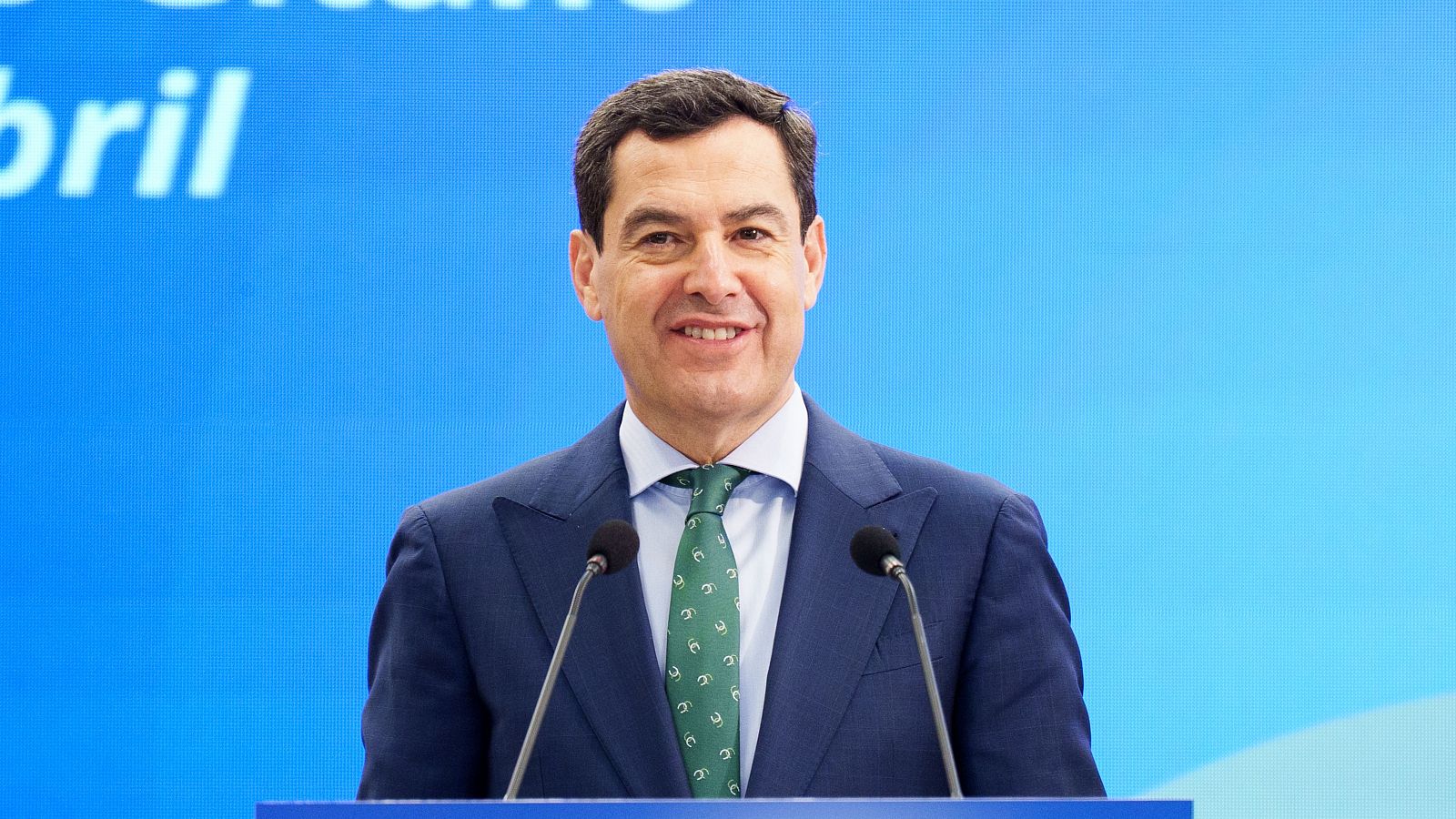 El presidente de la Junta de Andalucía y candidato del PP a la reelección, Juanma Moreno, en un acto reciente.