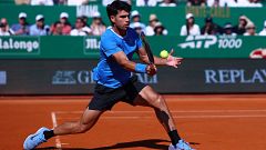 Alcaraz solventa dudas ante Etcheverry y avanza a los cuartos de final en Montecarlo