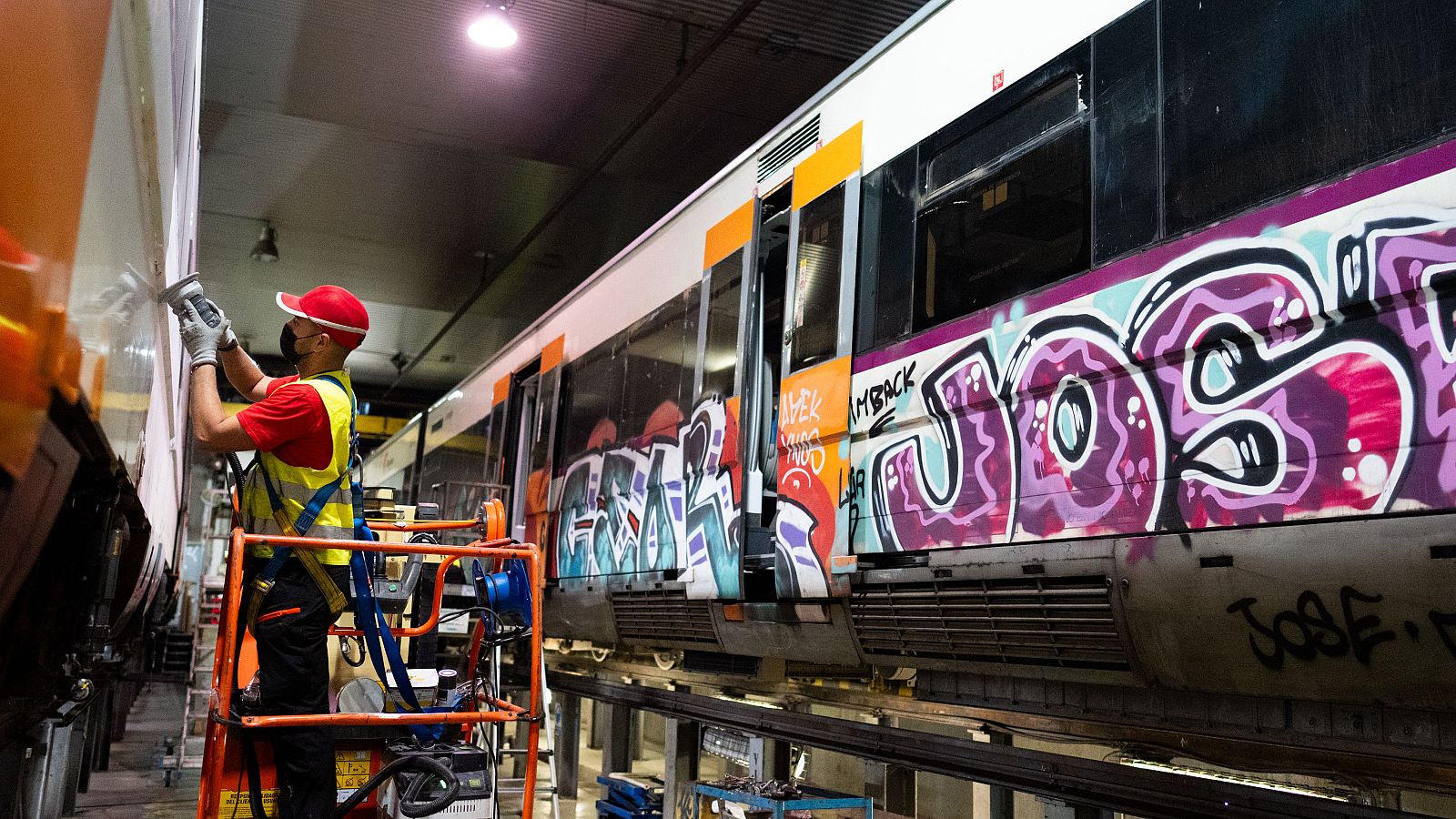 El Govern endurirà les multes contra els grafiters