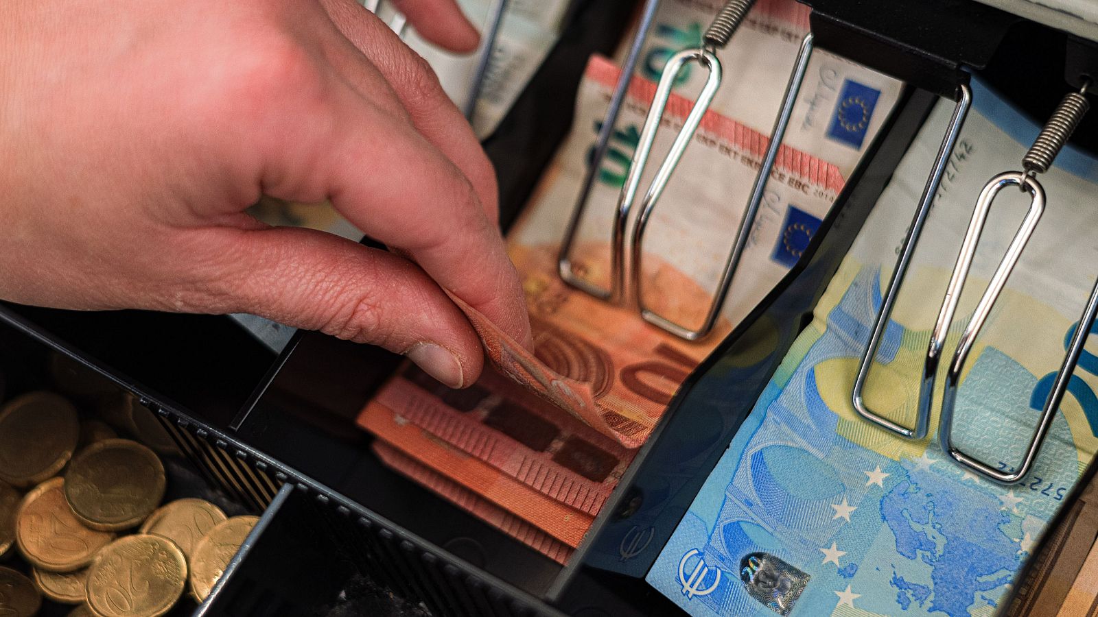 La inflació a Catalunya es va situar tres dècimes per sota de la mitjana estatal (3,4%) al març