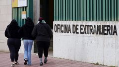 Guía del nuevo Reglamento de Extranjería: respuestas sobre la regularización extraordinaria de inmigrantes