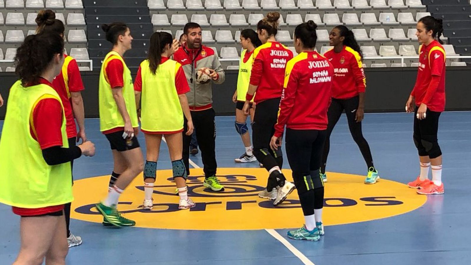 La selección femenina  quiere revancha y el liderato de grupo ante Alemania