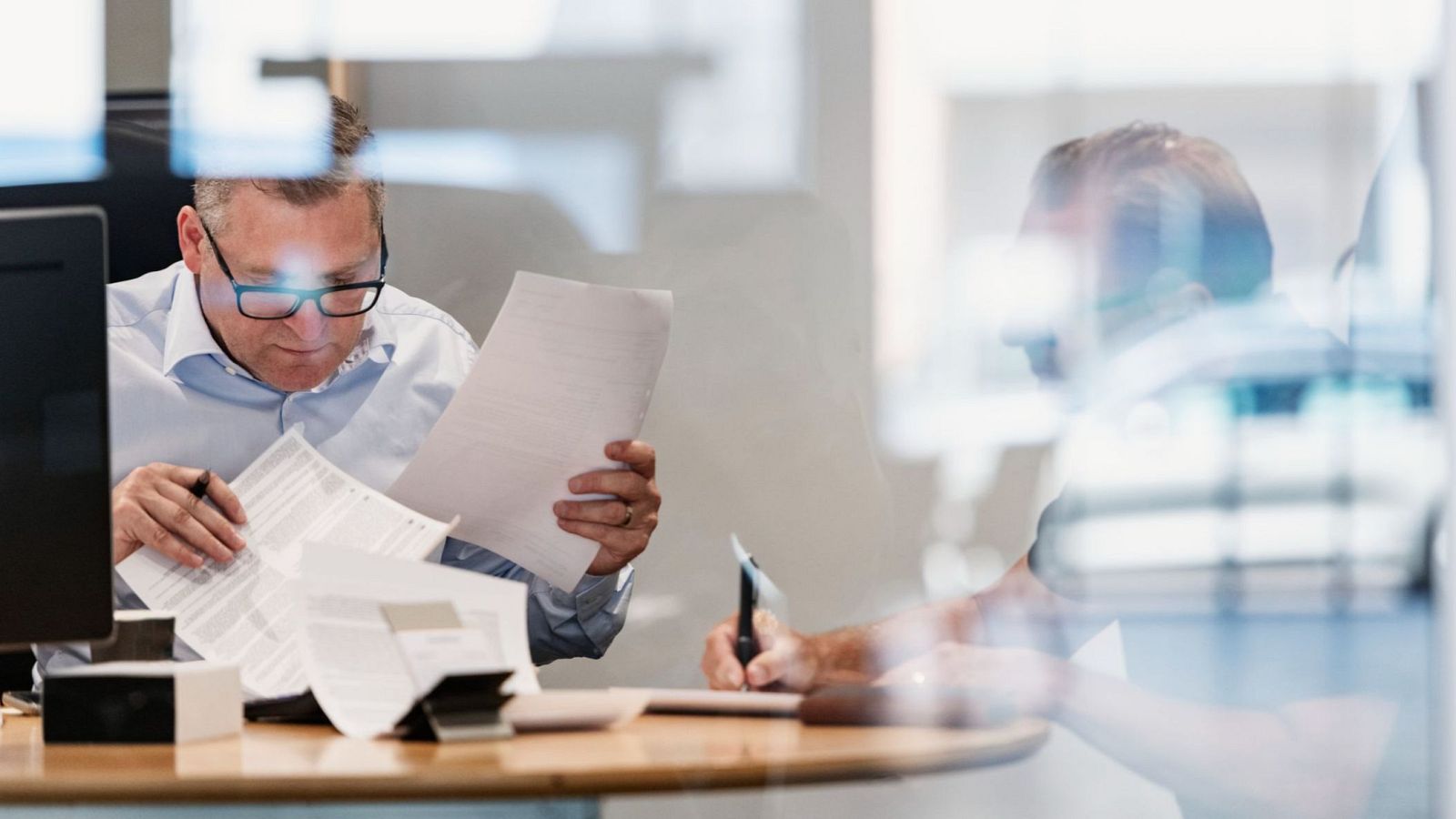 La Administración General del Estado tendrá hasta mediados de mayo para adaptar la jornada de 35 horas semanales