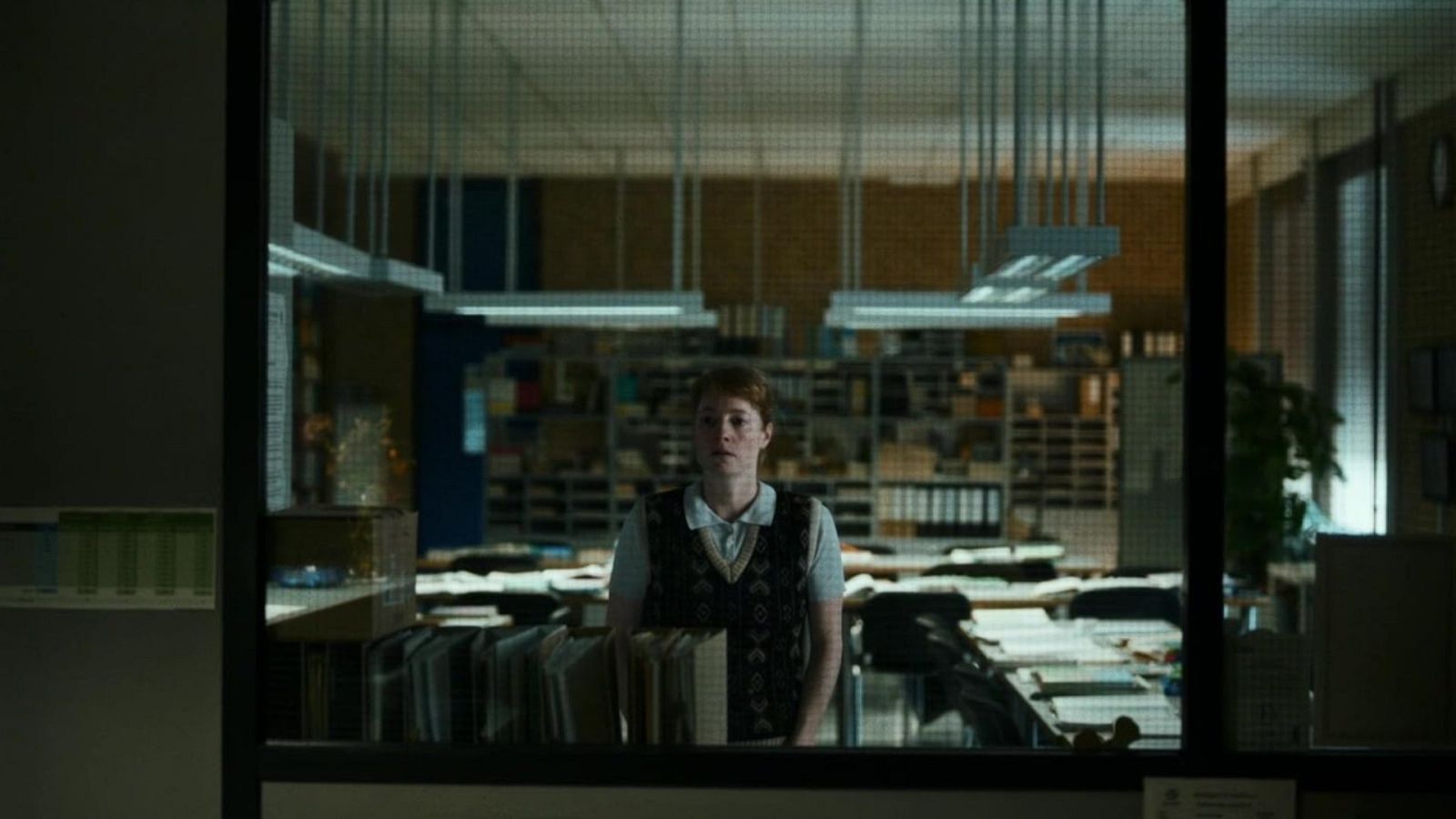 Leonie Benesch interpreta a Carla, una joven profesora de matemáticas y gimnasia.