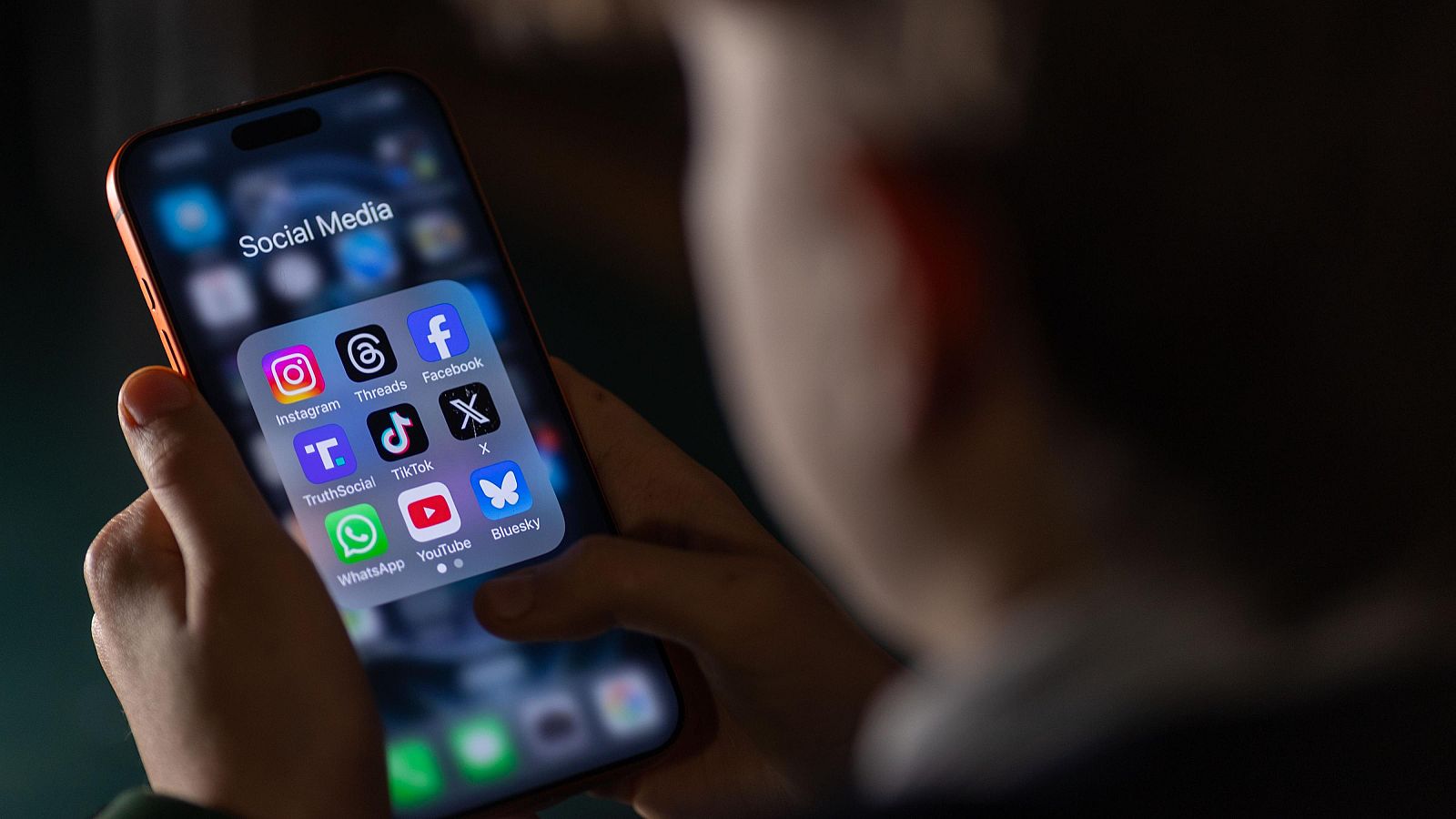 La UE presenta una app gratuita de verificación de edad para redes sociales.