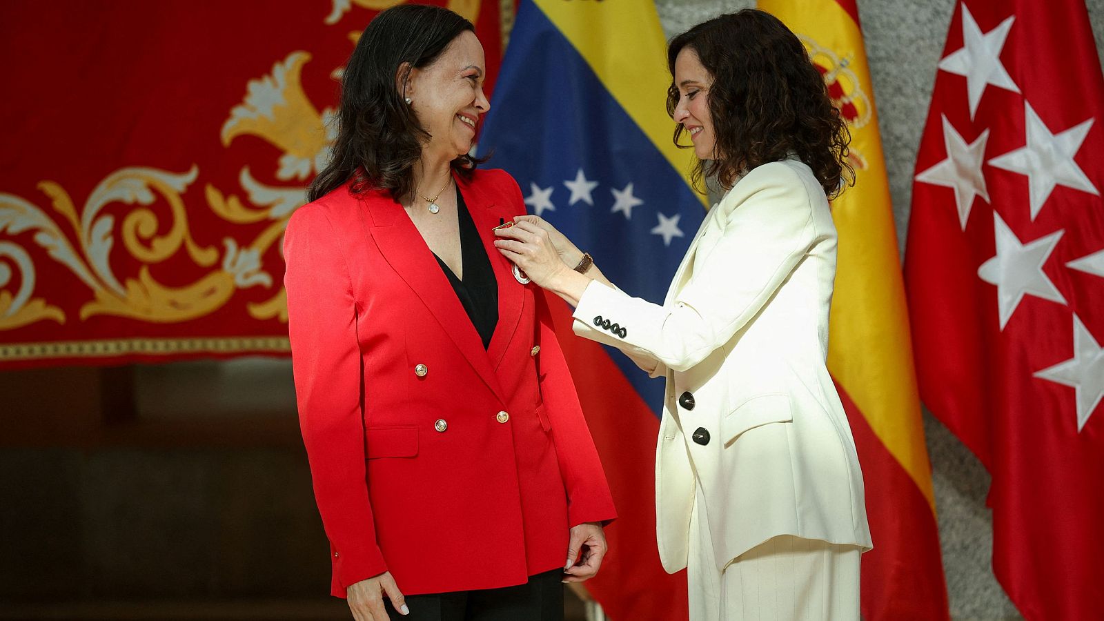 Corina Machado recibe la Medalla de Oro de la Comunidad de Madrid