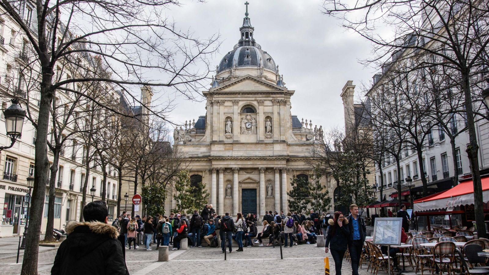 La plaza de la Sorbona en París