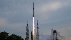 La empresa espacial de Bezos logra reutilizar el cohete New Glenn en su tercera misión