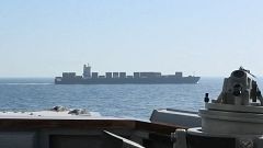 EE.UU. ataca y captura un carguero iraní de gran tonelaje en el golfo de Omán y Teherán le acusa de "piratería"