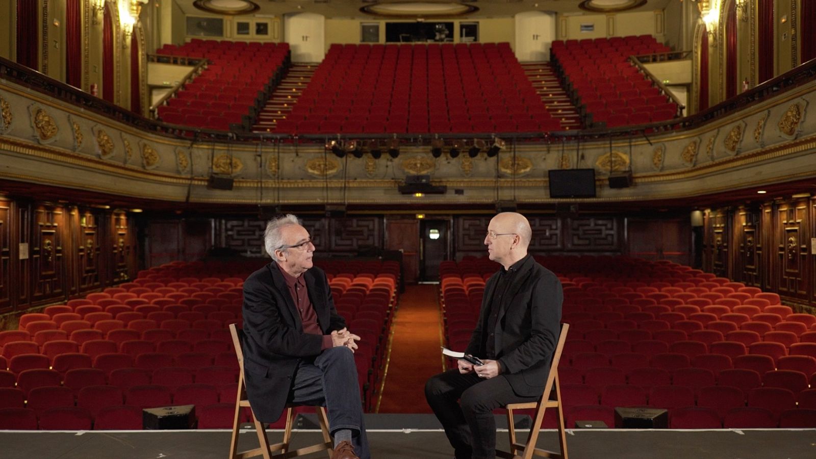 Óscar López hablará con Juan José Millás sobre 'Que nadie duerma', su última novela