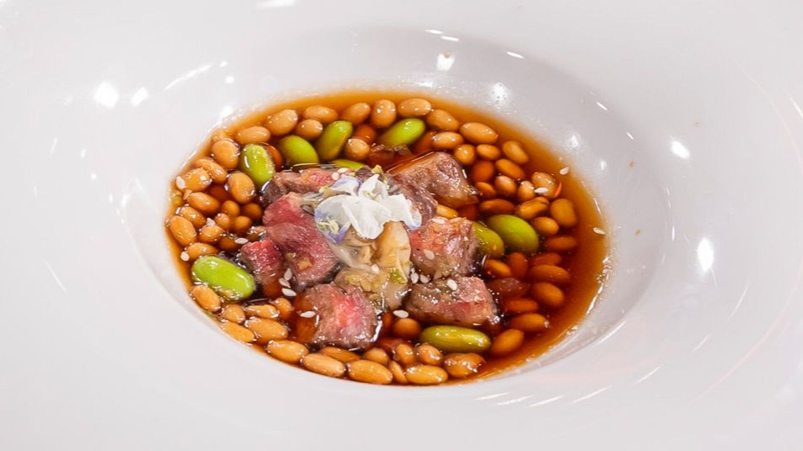 Receta de wagyu, ostras y nato de Javier en MasterChef 14