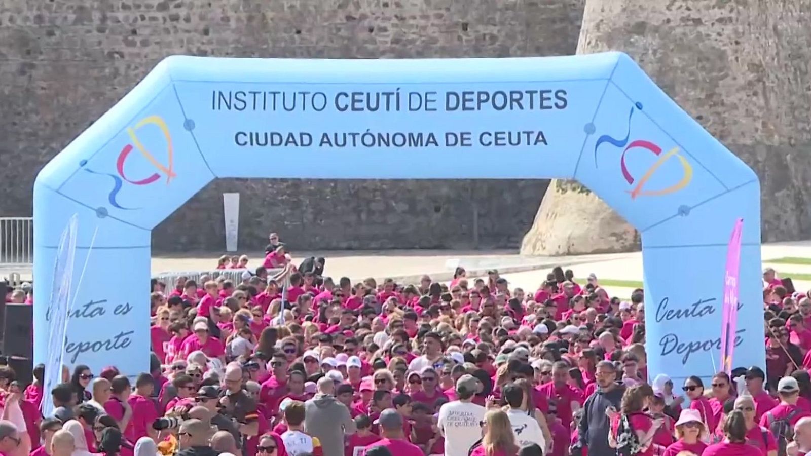 Asistentes a la Carrera de la Mujer 2026