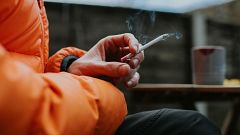 Un estudio halla relación entre la dieta, el tabaco y los pesticidas con el cáncer de colon en menores de 50 años