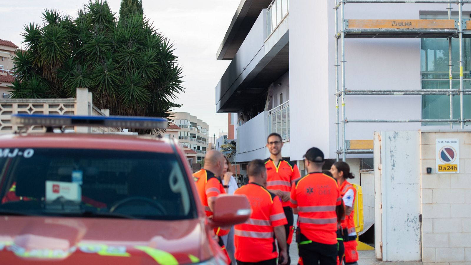 Cuatro heridos, dos de ellos en estado crítico, por una explosión en un piso de Ibiza.