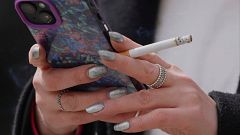 Reino Unido aprueba una ley para prohibir fumar de por vida a los nacidos después del 2008