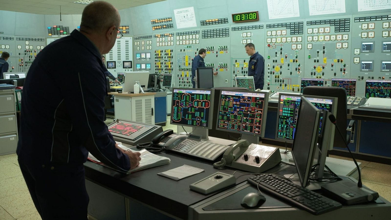 Sala de control de una central nuclear en Ucrania
