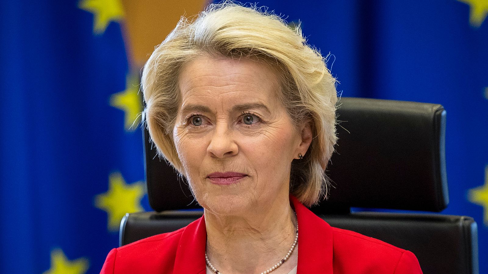 La UE aprueba el préstamo a Ucrania y las sanciones a Rusia tras levantar Hungría su veto