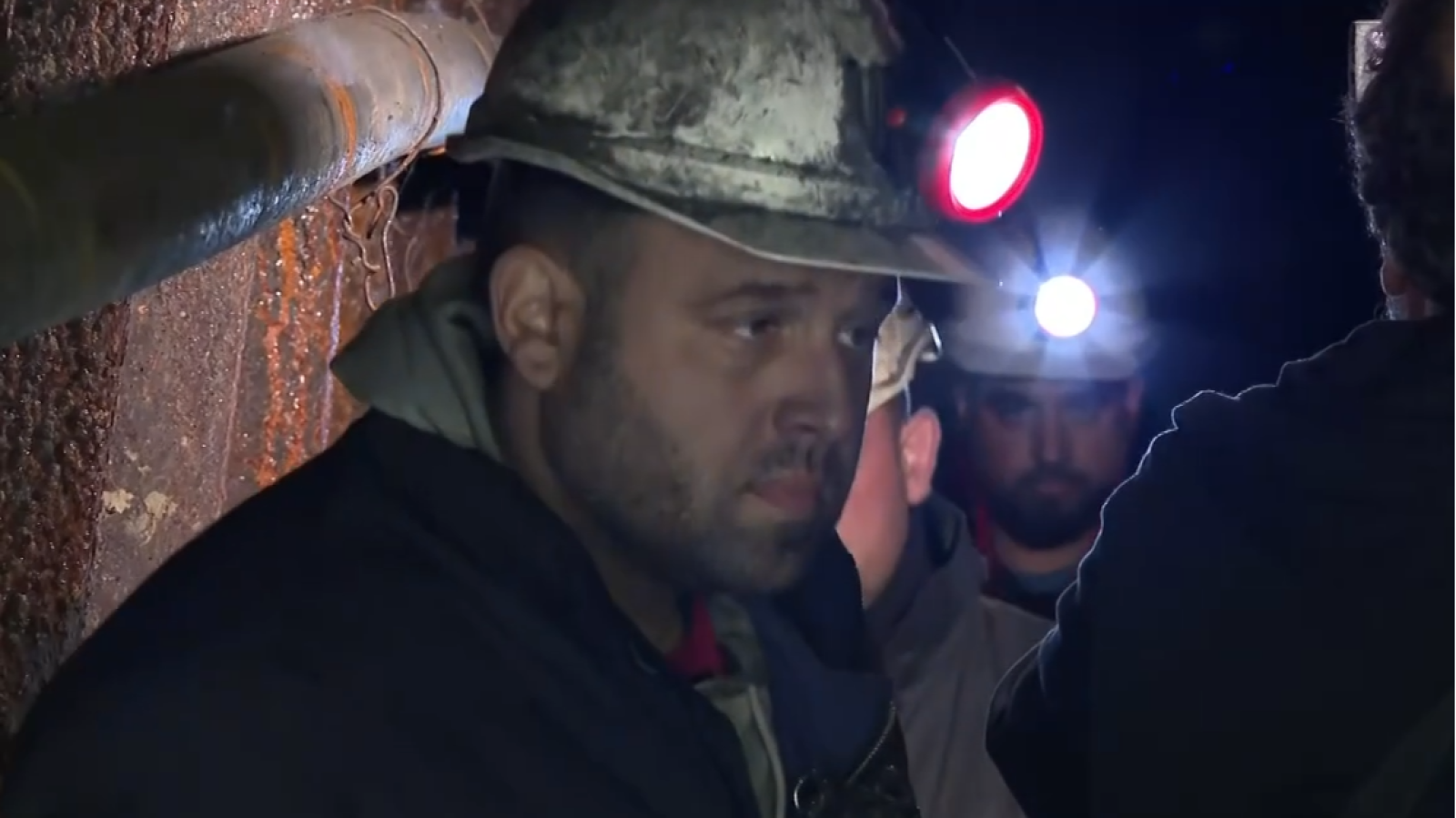 Trabajadores encerrados en la mina Miura