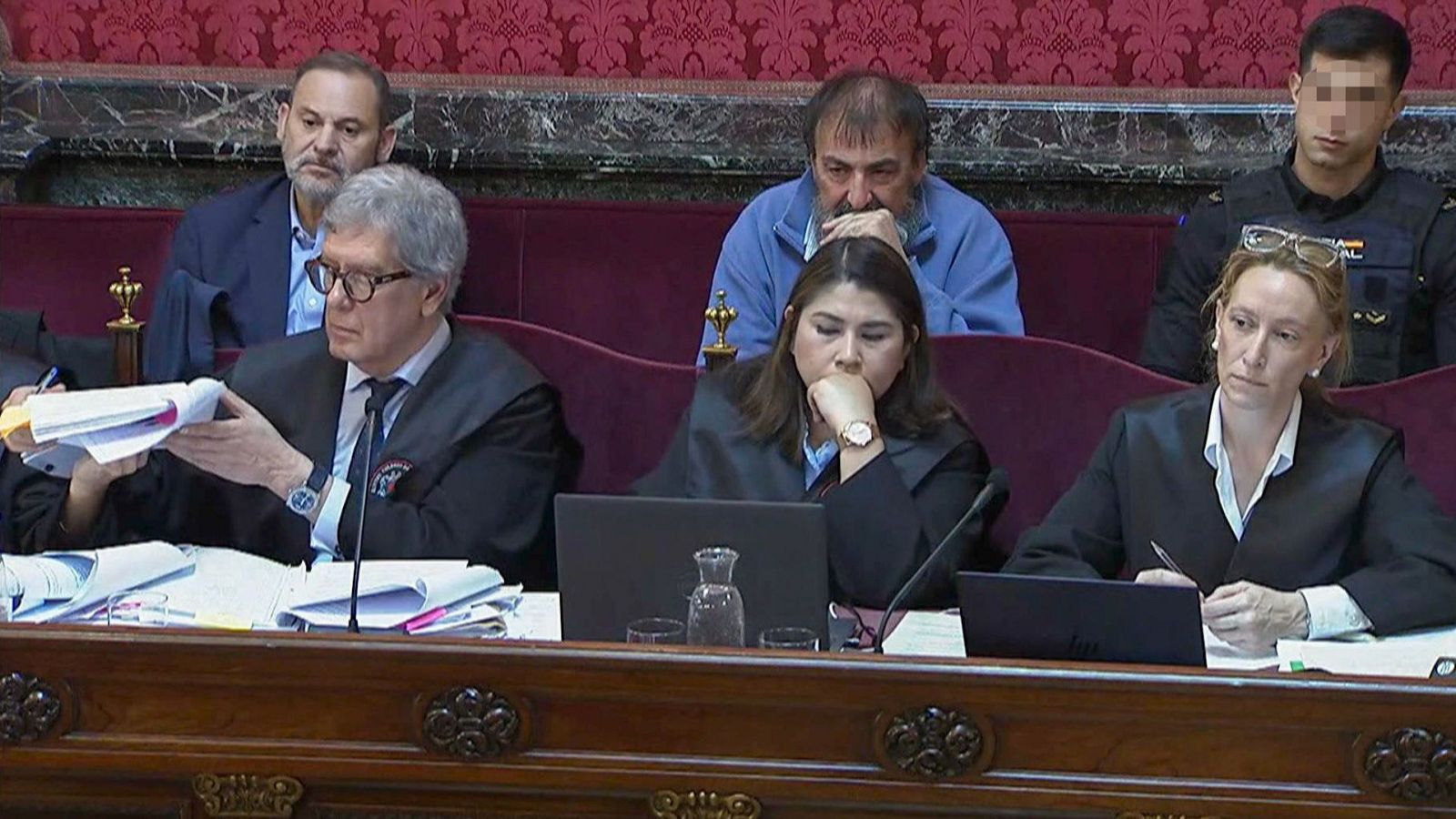 El exministro José Luis Ábalos y su exasesor Koldo García, asisten a la sesión de este lunes en el Tribunal Supremo.