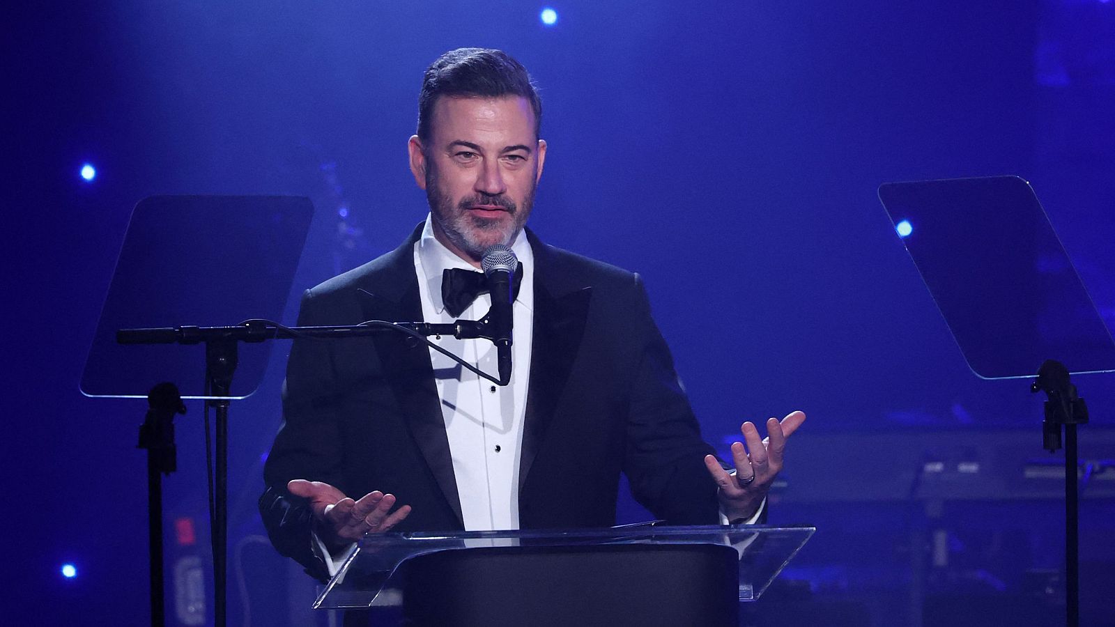 Jimmy Kimmel responde al matrimonio Trump después de ellos pidiesen su cese