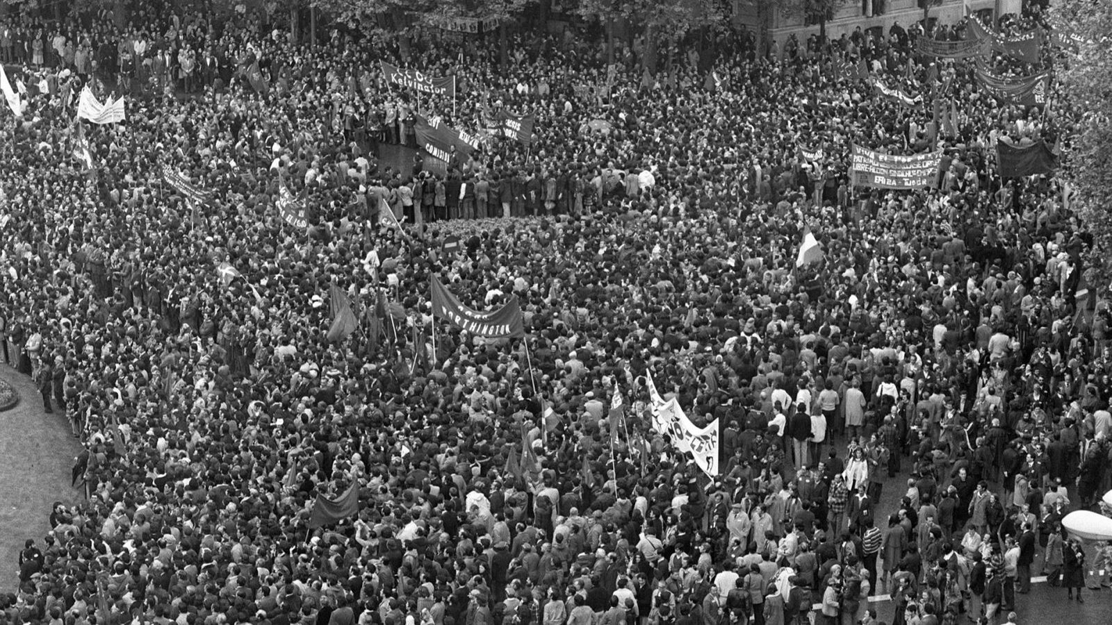 Manifestación del Primero de Mayo de 1978 en Madrid, primera convocatoria legal tras la muerte de Franco.