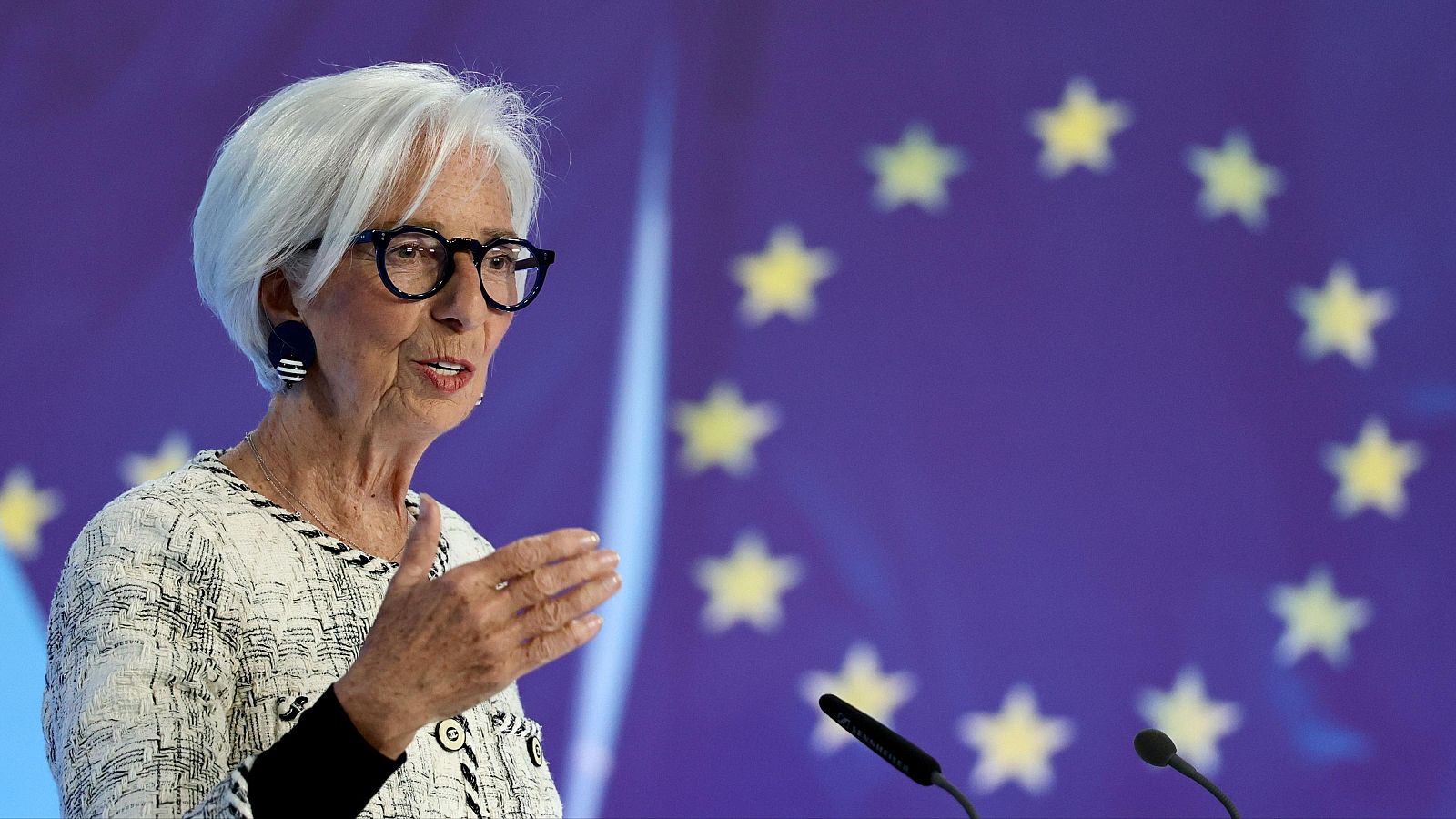 La presidenta del Banco Central Europeo, Christine Lagarde, en la rueda de prensa posterior a la reunión que ha mantenido el organismo este jueves