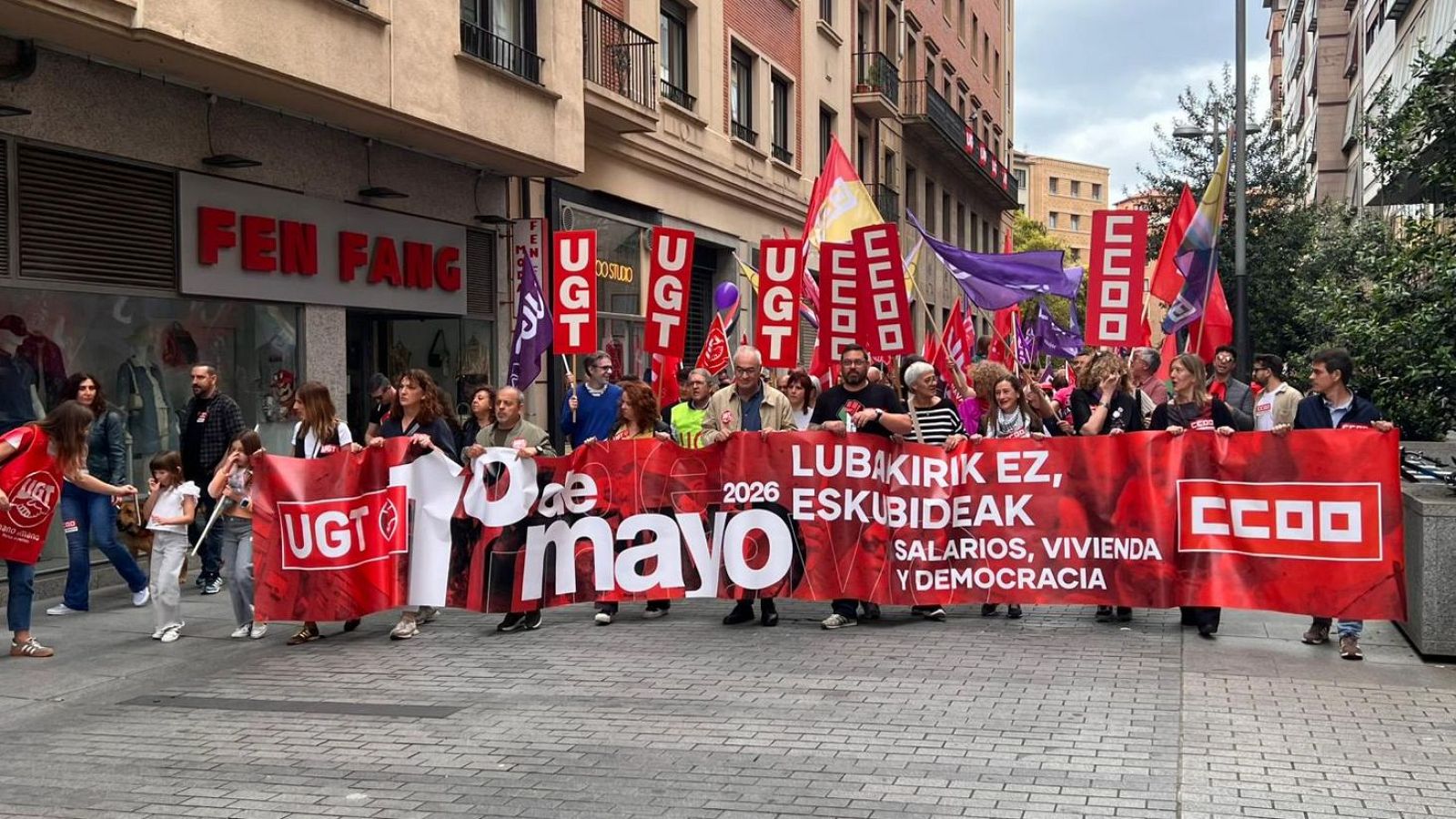 1 de mayo en Pamplona: Manifestación conjunta de UGT y CCOO en Navarra