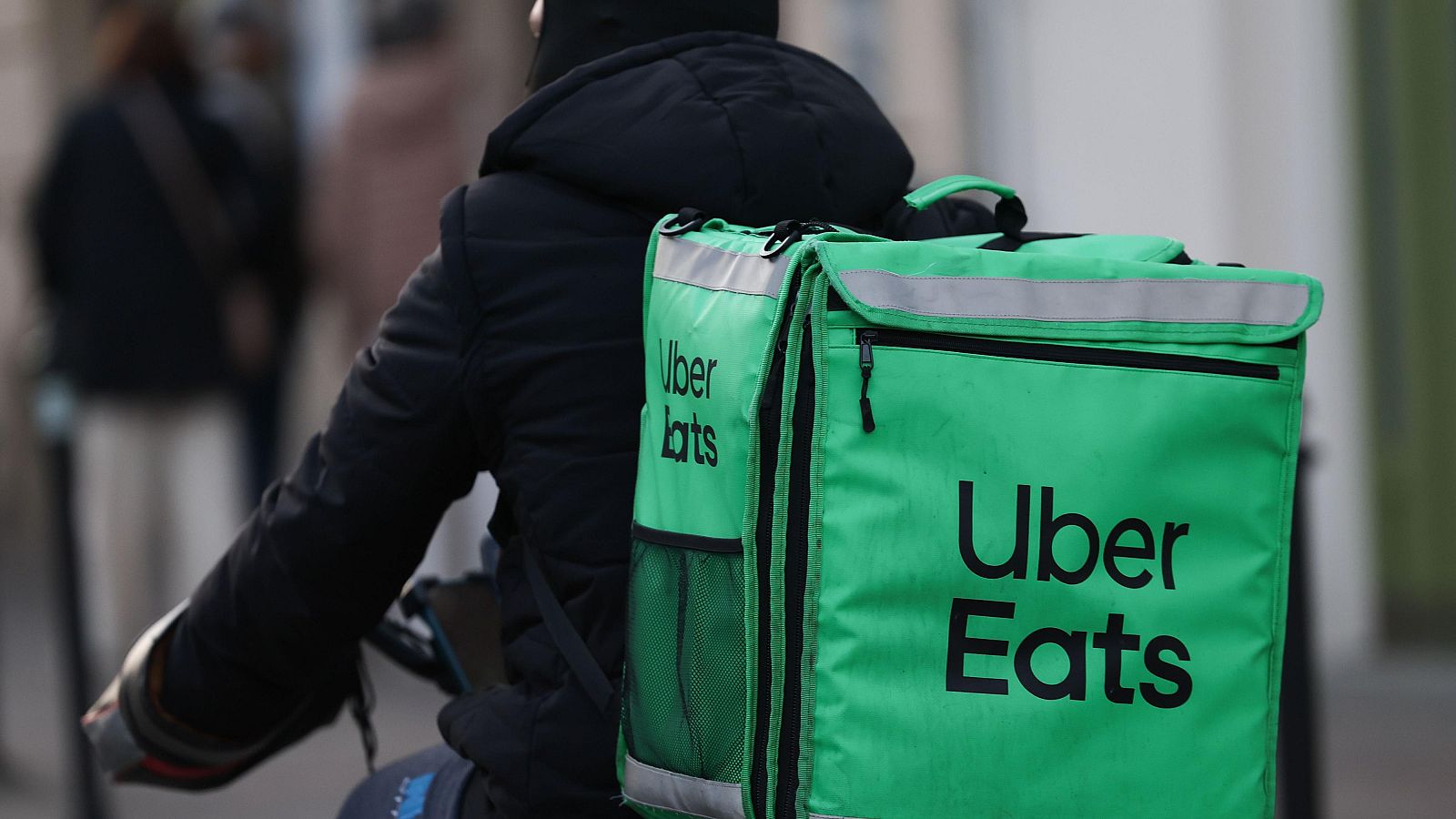 Uber Eats pagará la deuda de 110 millones de euros por las cotizaciones pendientes de 60.000 falsos autónomos