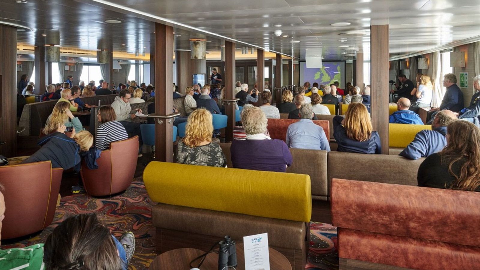El crucero afectado por el brote de hantavirus contempla desembarcar en Canarias.