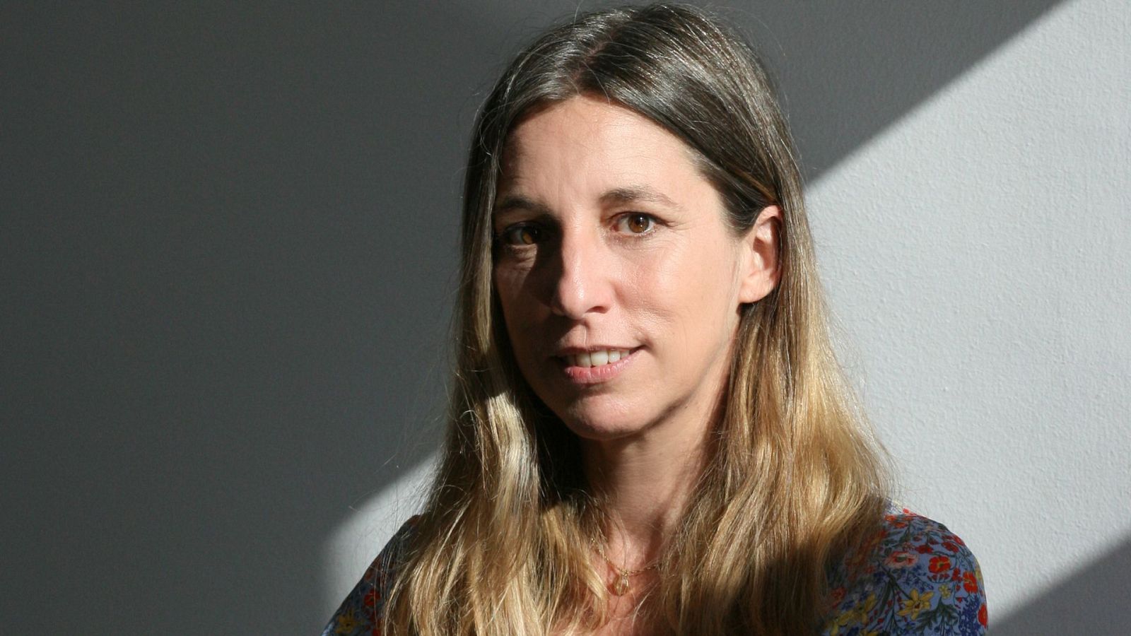 Llucia Ramis analiza en su nuevo libro cómo han cambiado los barrios y las condiciones de sus vecinos.