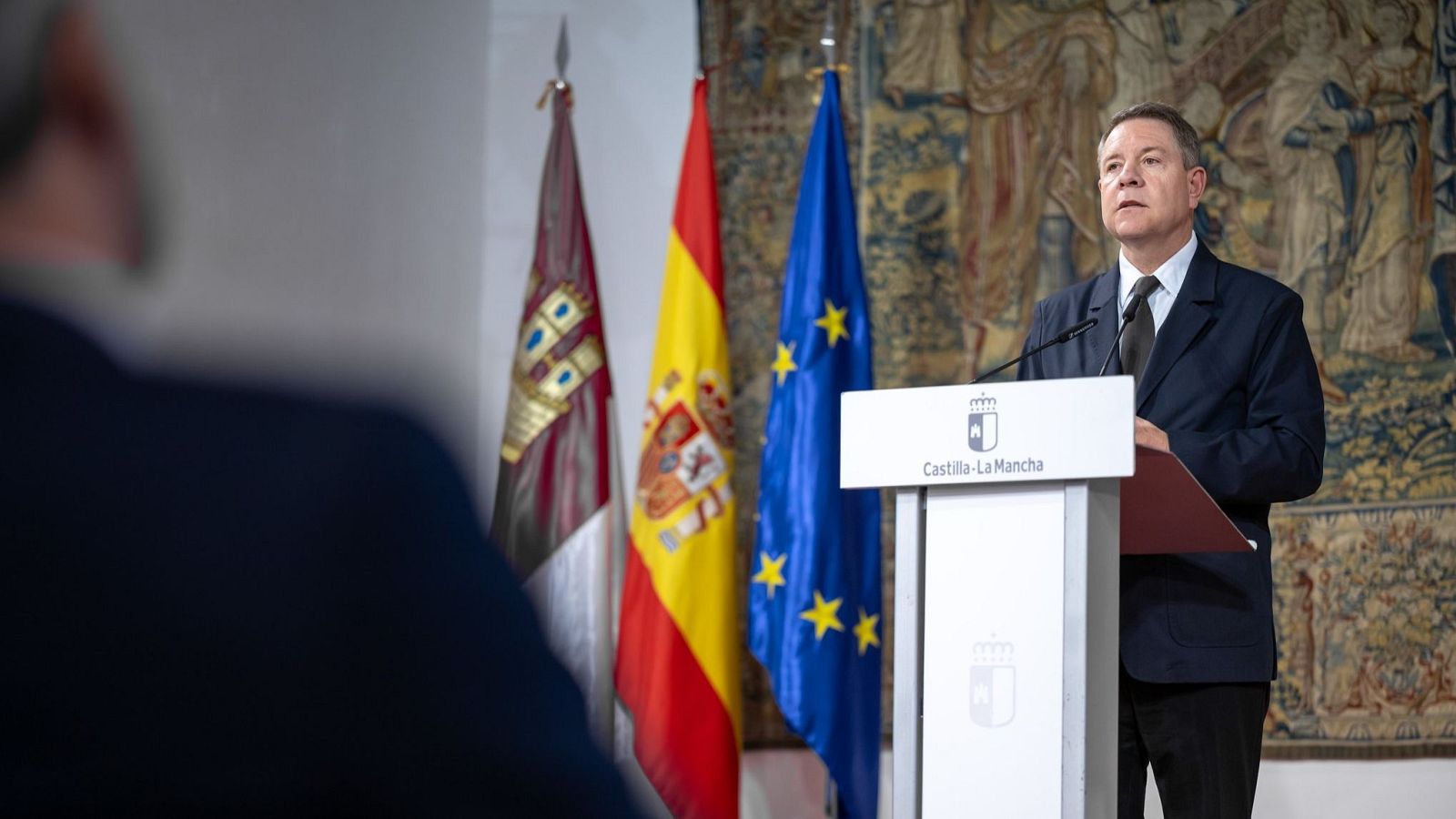 El presidente de Castilla-La Mancha, Emiliano García-Page, durante la presentación en el Palacio de Fuensalida del Plan de Acción por la Vivienda 2026-2030.