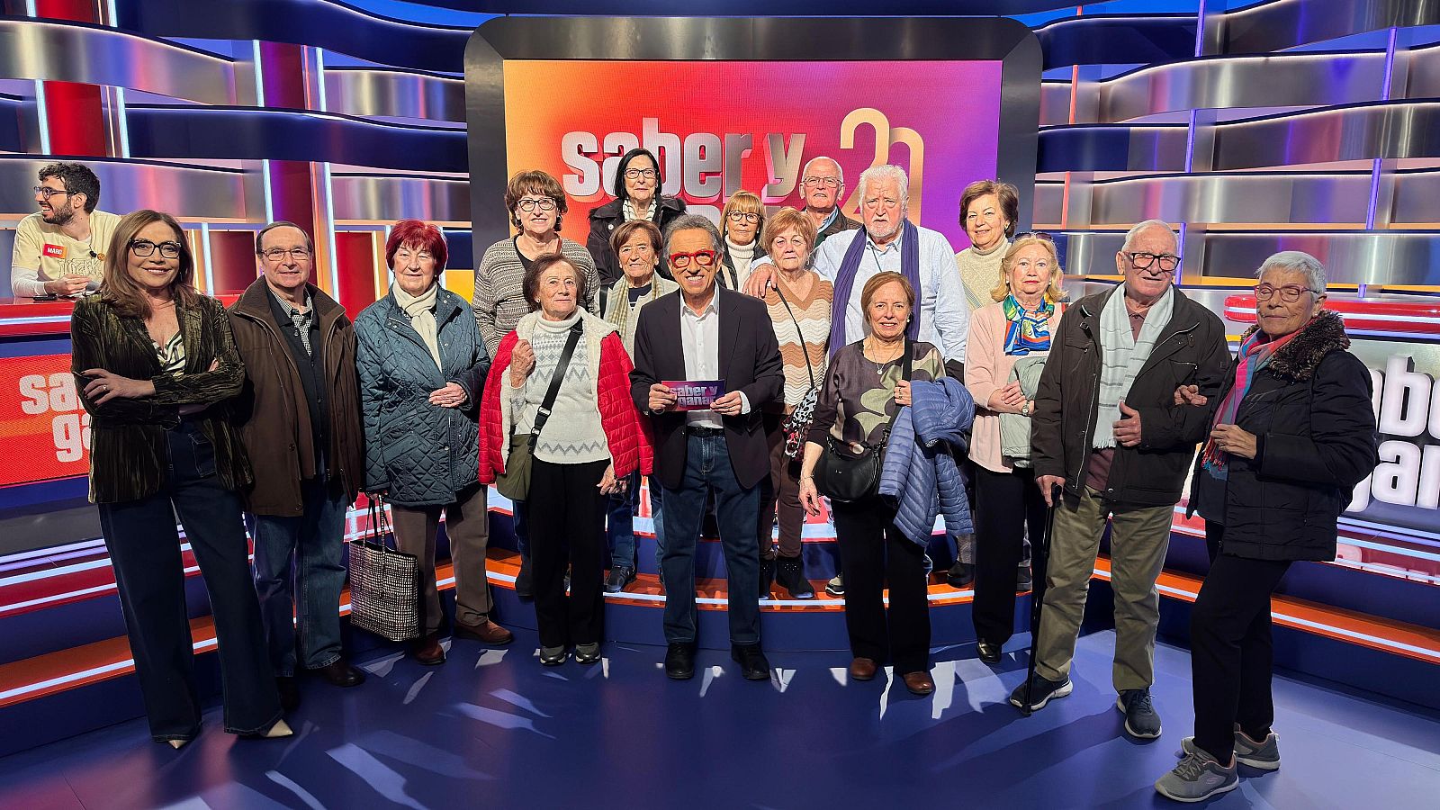 El grupo junto a Jordi Hurtado